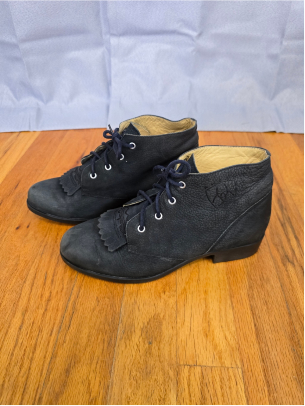 Women's Ariat Leather Ankle Booties Navy Size 6